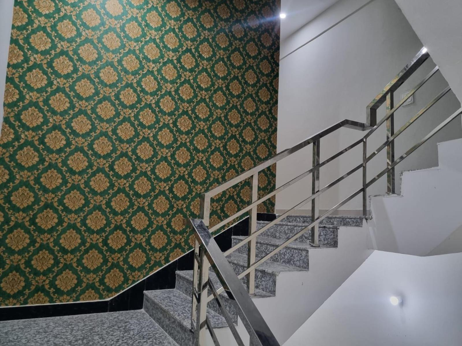 Hotel Vrindavan Bhakti Bhavan- Near Prem Mandir By Mukund Exterior foto